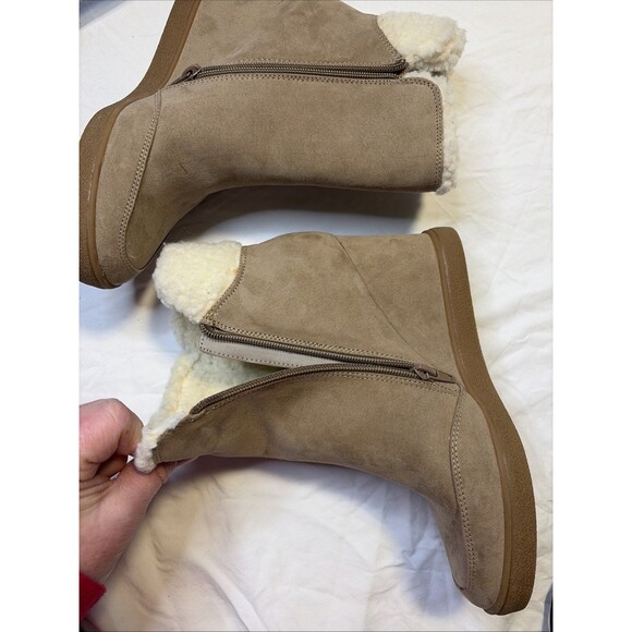 Unisa Wedge Tan Suede Ankle Winter Boots Women 8.5M Sherpa Lined Boho NEW - Picture 10 of 14
